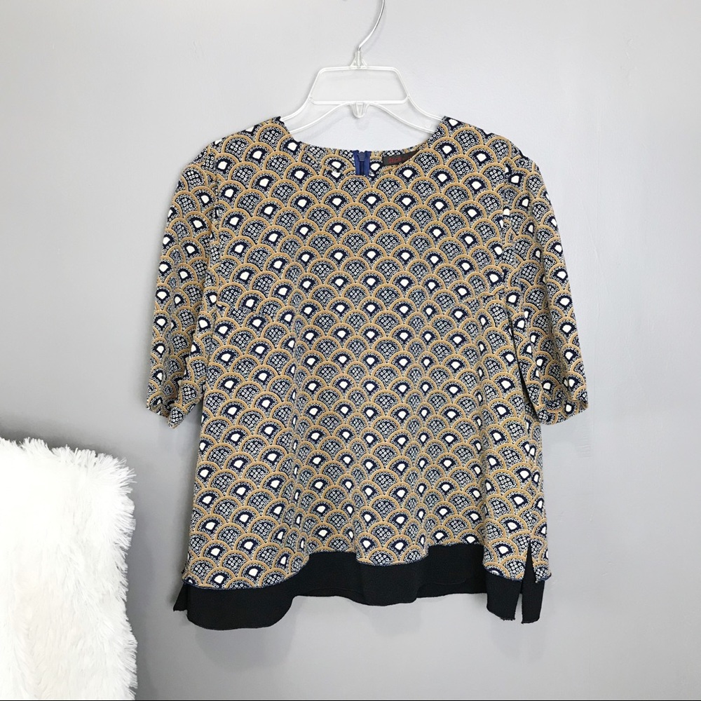 Women’s Scalloped blouse | Size S/M